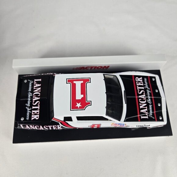Davey Allison #1 1:24 Scale Stock Car Limited Edition Adult Collectible Sponsors - Picture 3 of 15